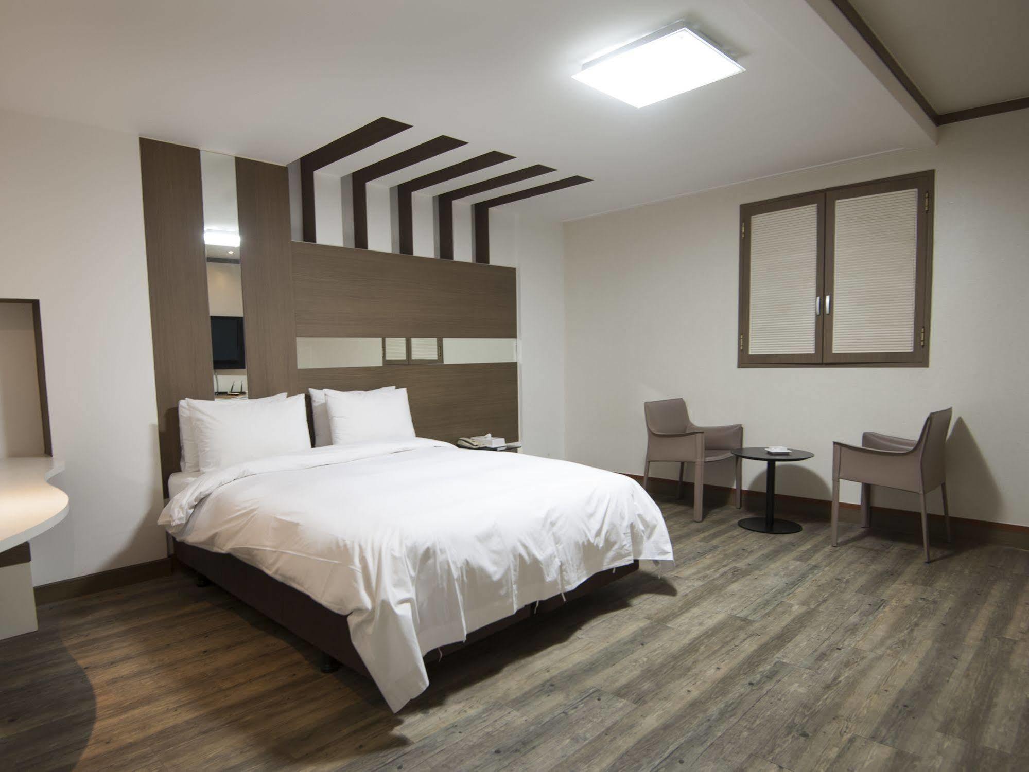 Hotel Tate Suwon Exteriér fotografie
